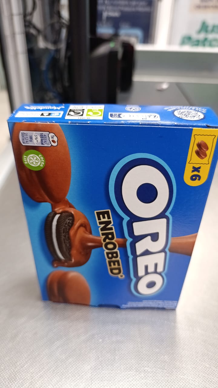 Oreo Enrobed Biscuits